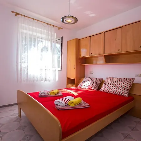 شقة With Parking Space Barbat, Rab - 16245 *