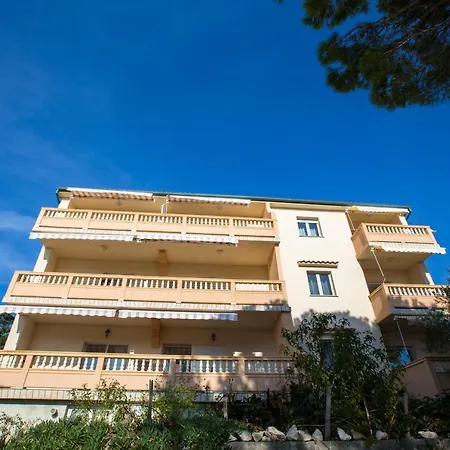 Apartment With A Parking Space Barbat, Rab - 16245