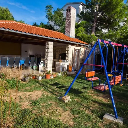 Apartment With A Parking Space Barbat, Rab - 16245