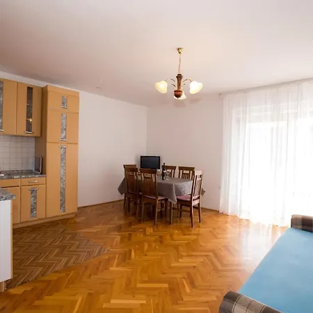 With A Parking Space Barbat, Rab - 16245 Apartment Barbat na Rabu