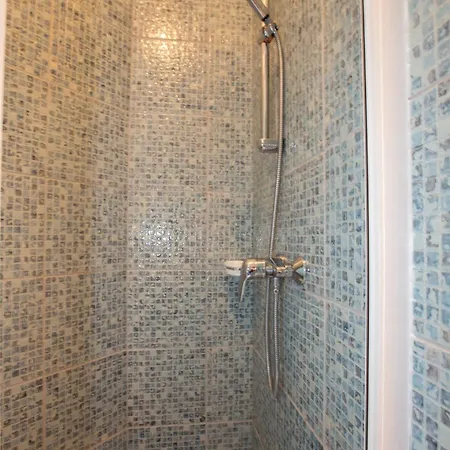Appartamento With Parking Space Barbat, Rab - 16245 Barbat na Rabu