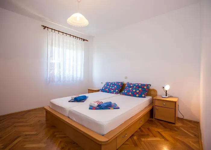 With Parking Space Barbat - Rab - 16245 Appartamento Barbat na Rabu