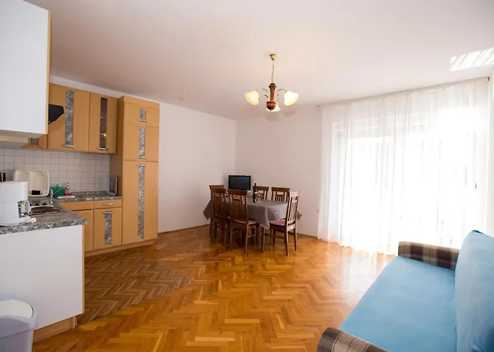 With Parking Space Barbat - Rab - 16245 Appartamento Barbat na Rabu